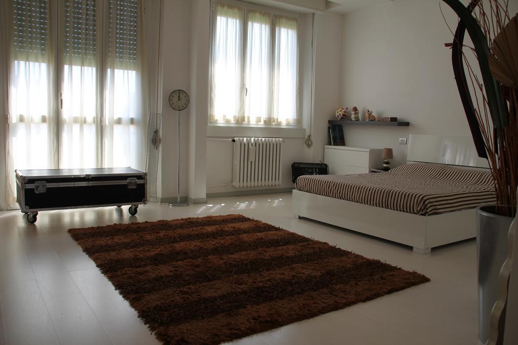 Suite In Town ميلان الغرفة الصورة